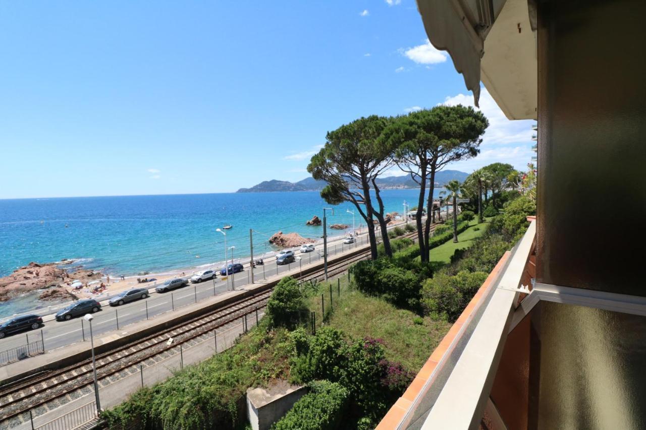Studio With Beautiful Sea View And Direct Beach Access Cannes Zewnętrze zdjęcie
